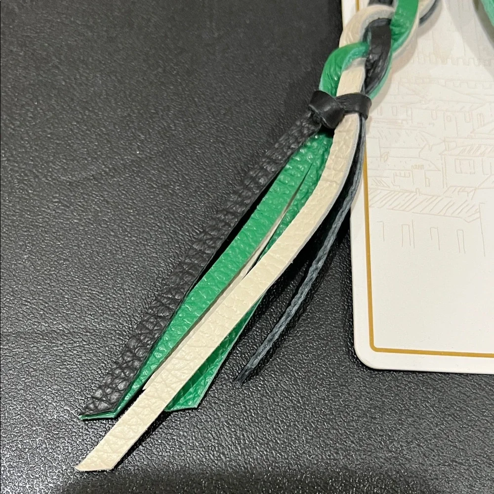 La Via | Italian Leather Heart Bag Charm 💚 - Picture 7 of 12